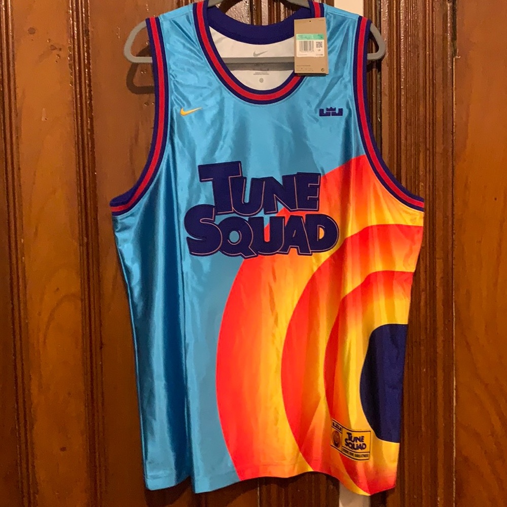NWT! Nike Lebron James Toon Squad Jersey. Size:XL